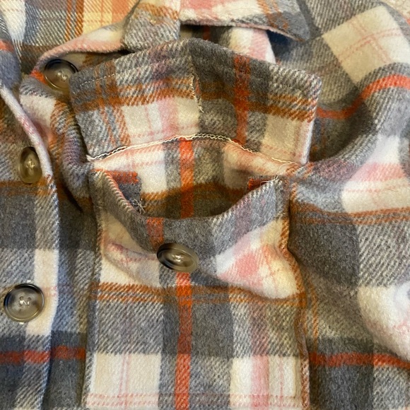 Altard state shacket size small - Picture 4 of 4